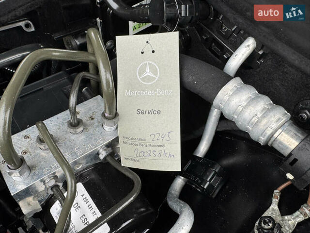 Черный Мерседес Ц-Класс, объемом двигателя 1.8 л и пробегом 201 тыс. км за 10999 $, фото 32 на Automoto.ua