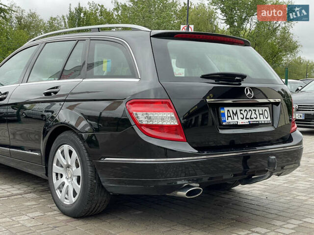Чорний Мерседес Ц-Клас, об'ємом двигуна 2.1 л та пробігом 252 тис. км за 10855 $, фото 18 на Automoto.ua