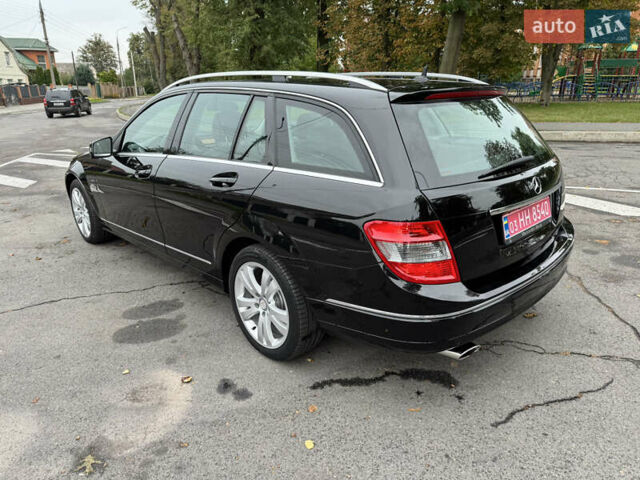 Черный Мерседес Ц-Класс, объемом двигателя 1.8 л и пробегом 201 тыс. км за 10999 $, фото 2 на Automoto.ua
