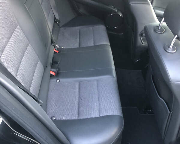 Черный Мерседес Ц-Класс, объемом двигателя 1.6 л и пробегом 280 тыс. км за 9999 $, фото 9 на Automoto.ua