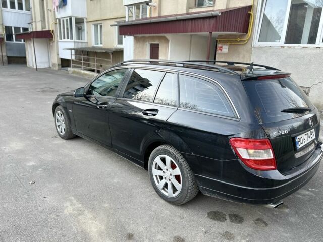Черный Мерседес Ц-Класс, объемом двигателя 2.1 л и пробегом 325 тыс. км за 7800 $, фото 3 на Automoto.ua