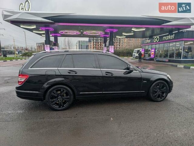 Черный Мерседес Ц-Класс, объемом двигателя 2.14 л и пробегом 395 тыс. км за 8300 $, фото 1 на Automoto.ua