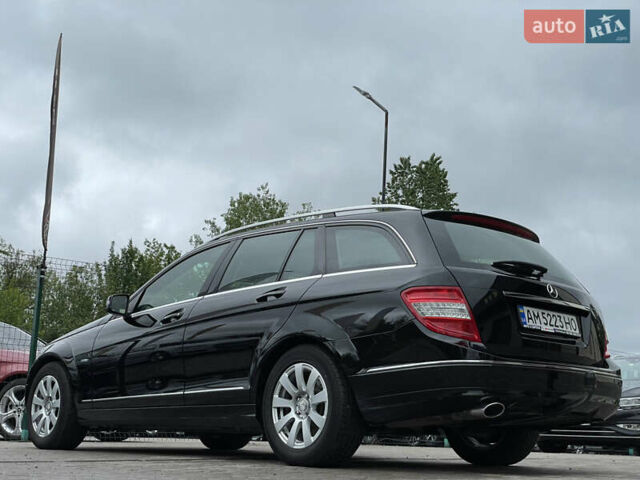 Чорний Мерседес Ц-Клас, об'ємом двигуна 2.1 л та пробігом 252 тис. км за 10855 $, фото 21 на Automoto.ua