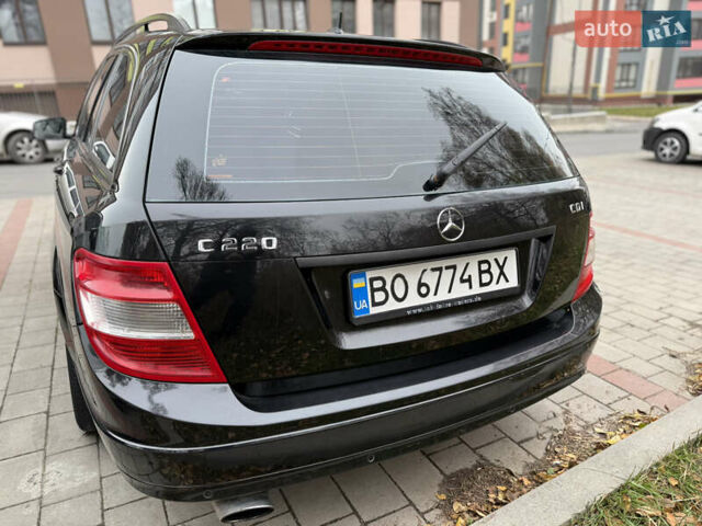 Черный Мерседес Ц-Класс, объемом двигателя 2.2 л и пробегом 326 тыс. км за 3699 $, фото 8 на Automoto.ua