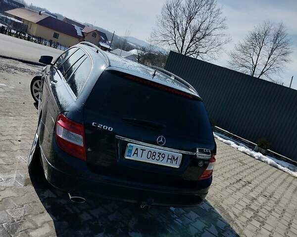 Черный Мерседес Ц-Класс, объемом двигателя 2.2 л и пробегом 176 тыс. км за 8900 $, фото 2 на Automoto.ua