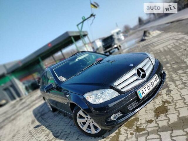 Черный Мерседес Ц-Класс, объемом двигателя 2.2 л и пробегом 176 тыс. км за 8900 $, фото 5 на Automoto.ua
