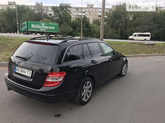 Чорний Мерседес Ц-Клас, об'ємом двигуна 2.2 л та пробігом 155 тис. км за 10600 $, фото 5 на Automoto.ua