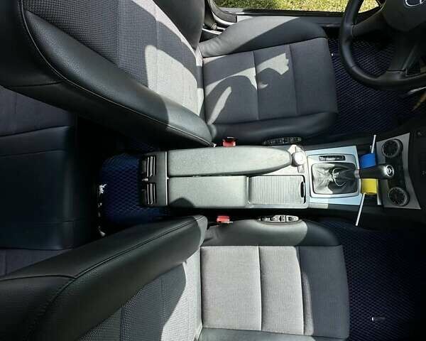 Черный Мерседес Ц-Класс, объемом двигателя 2.2 л и пробегом 329 тыс. км за 10500 $, фото 24 на Automoto.ua