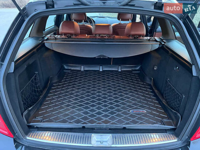 Чорний Мерседес Ц-Клас, об'ємом двигуна 2.14 л та пробігом 332 тис. км за 7999 $, фото 18 на Automoto.ua