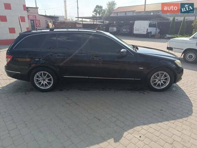 Черный Мерседес Ц-Класс, объемом двигателя 2.14 л и пробегом 316 тыс. км за 9800 $, фото 3 на Automoto.ua
