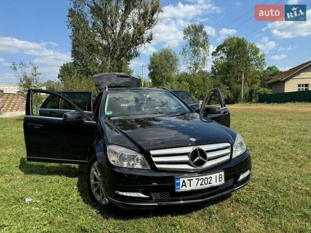 Черный Мерседес Ц-Класс, объемом двигателя 2.2 л и пробегом 329 тыс. км за 10500 $, фото 2 на Automoto.ua
