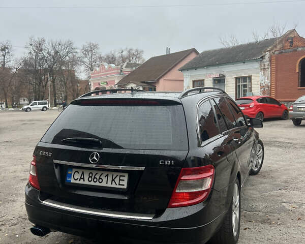 Чорний Мерседес Ц-Клас, об'ємом двигуна 2.14 л та пробігом 210 тис. км за 9700 $, фото 9 на Automoto.ua