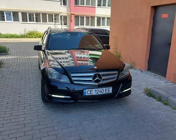 Черный Мерседес Ц-Класс, объемом двигателя 2.14 л и пробегом 300 тыс. км за 9000 $, фото 11 на Automoto.ua