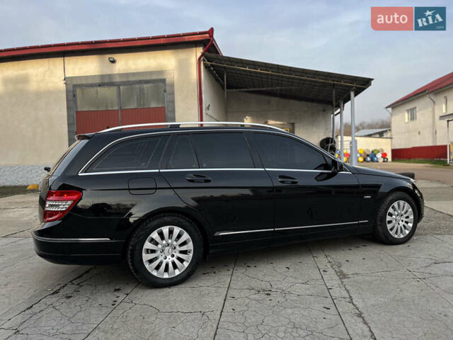Чорний Мерседес Ц-Клас, об'ємом двигуна 2.14 л та пробігом 333 тис. км за 10650 $, фото 9 на Automoto.ua