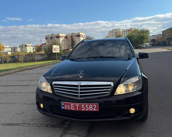 Черный Мерседес Ц-Класс, объемом двигателя 1.8 л и пробегом 132 тыс. км за 9900 $, фото 2 на Automoto.ua