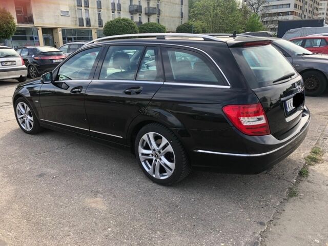 Черный Мерседес Ц-Класс, объемом двигателя 2.1 л и пробегом 165 тыс. км за 9449 $, фото 2 на Automoto.ua