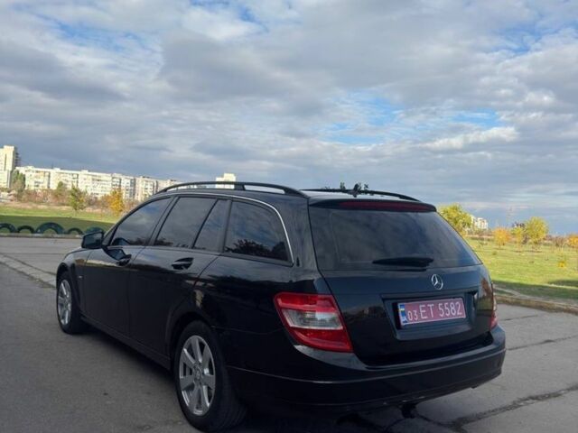 Черный Мерседес Ц-Класс, объемом двигателя 1.8 л и пробегом 135 тыс. км за 9500 $, фото 5 на Automoto.ua