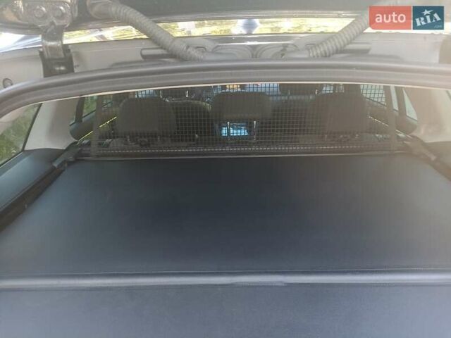 Черный Мерседес Ц-Класс, объемом двигателя 2.15 л и пробегом 365 тыс. км за 8650 $, фото 20 на Automoto.ua