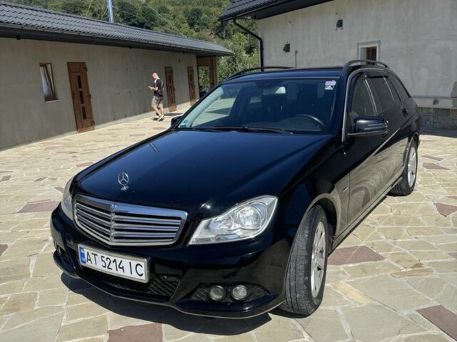 Черный Мерседес Ц-Класс, объемом двигателя 2.1 л и пробегом 360 тыс. км за 8600 $, фото 1 на Automoto.ua