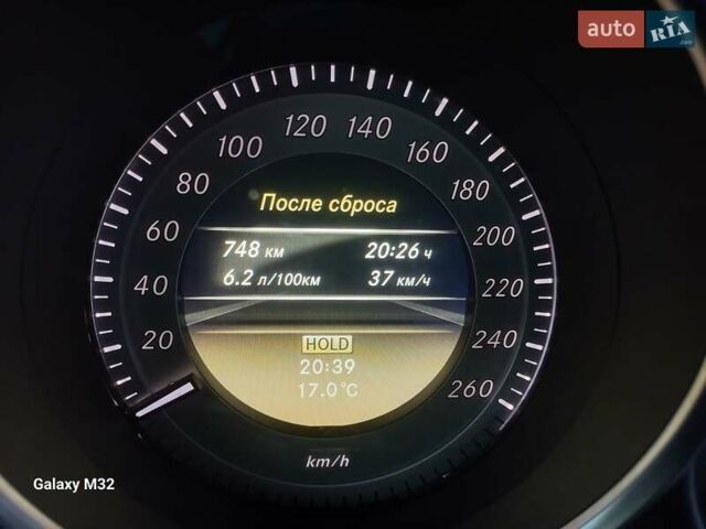 Черный Мерседес Ц-Класс, объемом двигателя 2.14 л и пробегом 328 тыс. км за 10500 $, фото 4 на Automoto.ua