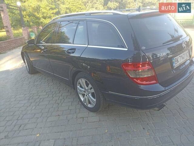Черный Мерседес Ц-Класс, объемом двигателя 2.15 л и пробегом 365 тыс. км за 8650 $, фото 18 на Automoto.ua