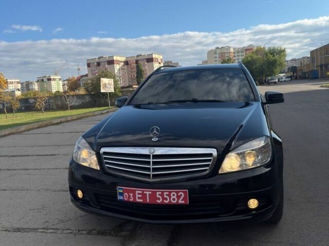 Черный Мерседес Ц-Класс, объемом двигателя 1.8 л и пробегом 135 тыс. км за 9500 $, фото 1 на Automoto.ua