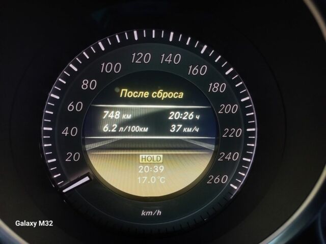 Черный Мерседес Ц-Класс, объемом двигателя 2.1 л и пробегом 328 тыс. км за 10000 $, фото 3 на Automoto.ua