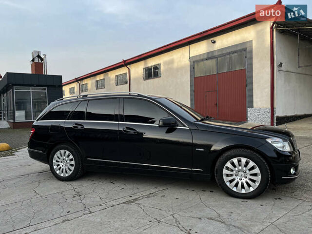 Чорний Мерседес Ц-Клас, об'ємом двигуна 2.14 л та пробігом 333 тис. км за 10650 $, фото 10 на Automoto.ua