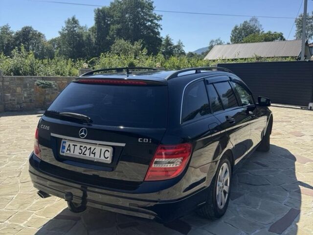 Черный Мерседес Ц-Класс, объемом двигателя 2.1 л и пробегом 360 тыс. км за 8600 $, фото 3 на Automoto.ua