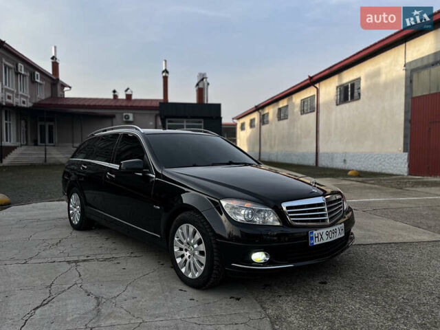 Чорний Мерседес Ц-Клас, об'ємом двигуна 2.14 л та пробігом 333 тис. км за 10650 $, фото 11 на Automoto.ua