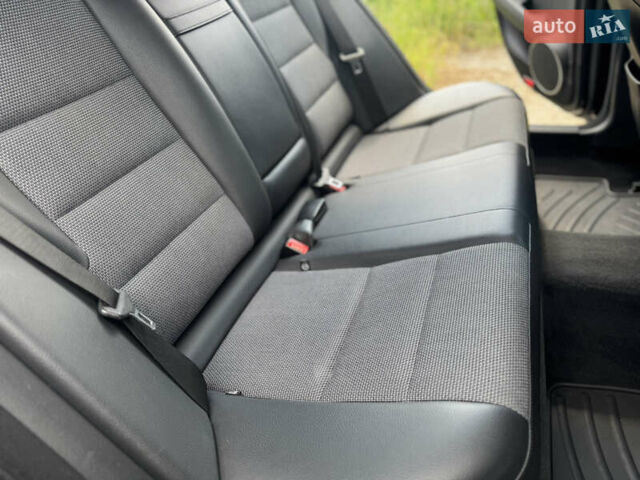 Чорний Мерседес Ц-Клас, об'ємом двигуна 2.2 л та пробігом 289 тис. км за 10950 $, фото 58 на Automoto.ua