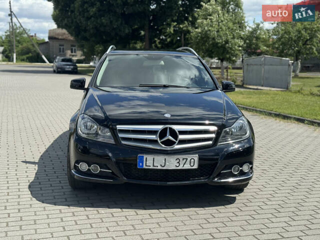 Чорний Мерседес Ц-Клас, об'ємом двигуна 2.2 л та пробігом 289 тис. км за 10950 $, фото 3 на Automoto.ua