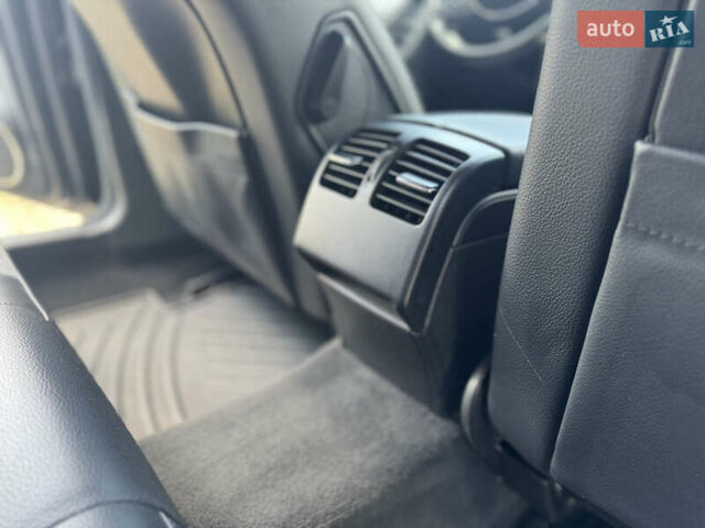 Черный Мерседес Ц-Класс, объемом двигателя 2.2 л и пробегом 289 тыс. км за 9900 $, фото 57 на Automoto.ua