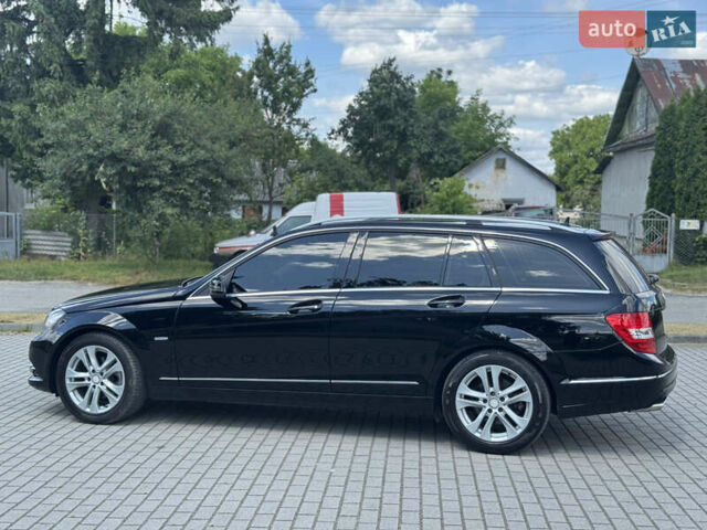 Чорний Мерседес Ц-Клас, об'ємом двигуна 2.2 л та пробігом 289 тис. км за 10950 $, фото 13 на Automoto.ua