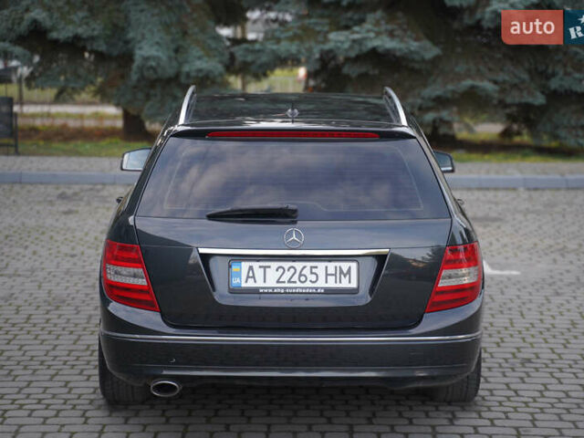 Черный Мерседес Ц-Класс, объемом двигателя 2.2 л и пробегом 357 тыс. км за 11250 $, фото 7 на Automoto.ua