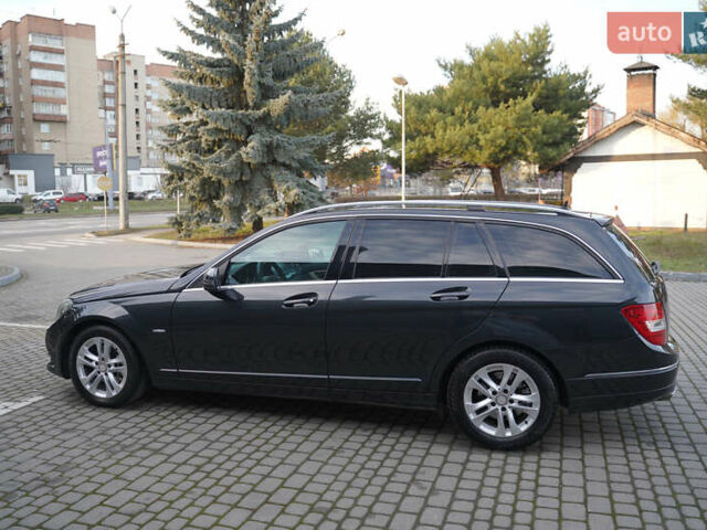 Черный Мерседес Ц-Класс, объемом двигателя 2.2 л и пробегом 357 тыс. км за 11250 $, фото 9 на Automoto.ua