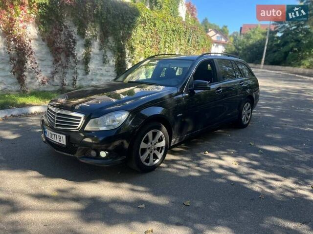 Черный Мерседес Ц-Класс, объемом двигателя 2.1 л и пробегом 357 тыс. км за 9999 $, фото 30 на Automoto.ua