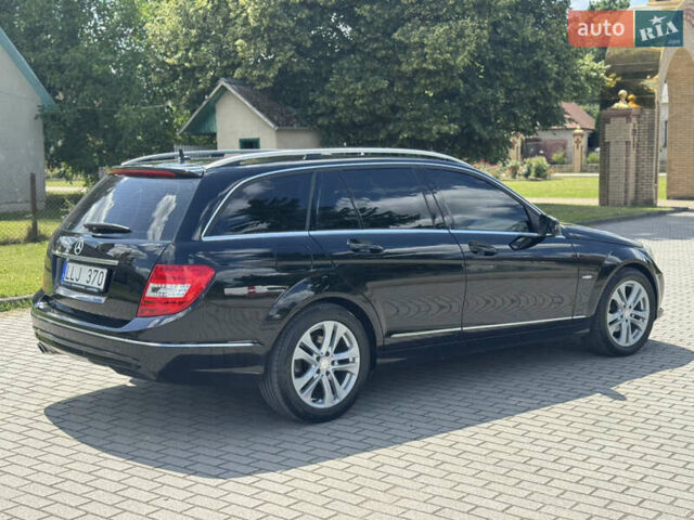 Чорний Мерседес Ц-Клас, об'ємом двигуна 2.2 л та пробігом 289 тис. км за 10950 $, фото 7 на Automoto.ua