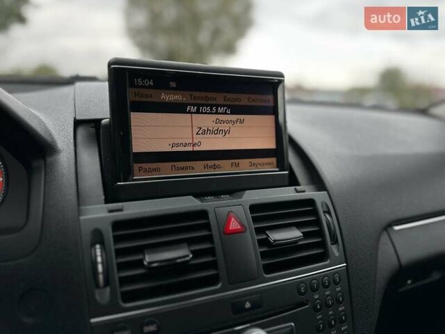 Черный Мерседес Ц-Класс, объемом двигателя 2.2 л и пробегом 245 тыс. км за 10200 $, фото 22 на Automoto.ua