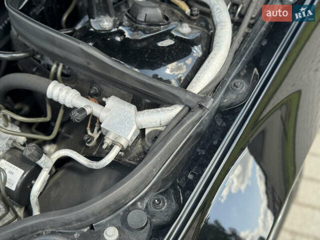 Черный Мерседес Ц-Класс, объемом двигателя 2.2 л и пробегом 289 тыс. км за 9900 $, фото 69 на Automoto.ua