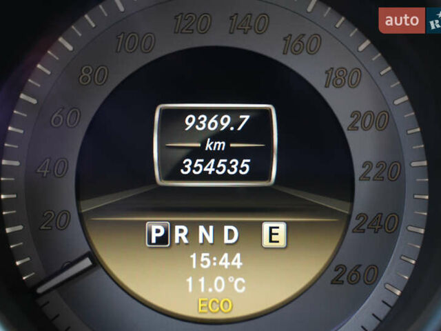 Черный Мерседес Ц-Класс, объемом двигателя 2.2 л и пробегом 357 тыс. км за 11250 $, фото 32 на Automoto.ua