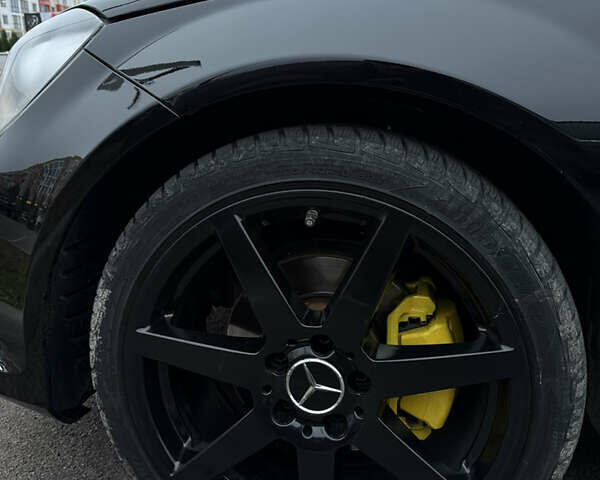 Черный Мерседес Ц-Класс, объемом двигателя 2.14 л и пробегом 295 тыс. км за 12500 $, фото 20 на Automoto.ua