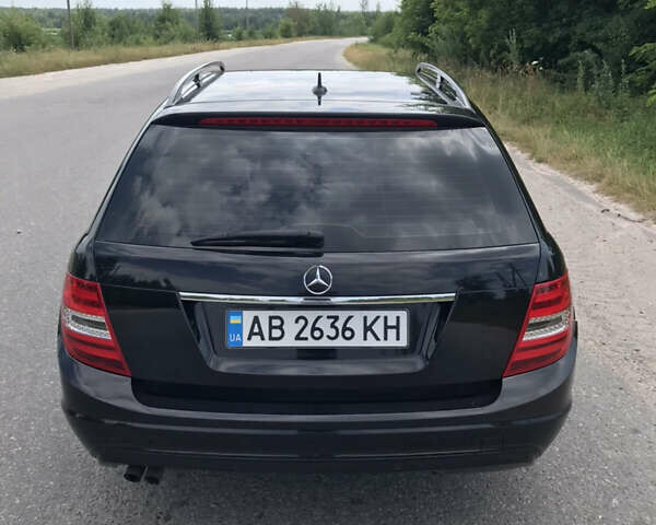Чорний Мерседес Ц-Клас, об'ємом двигуна 2.2 л та пробігом 270 тис. км за 11000 $, фото 5 на Automoto.ua