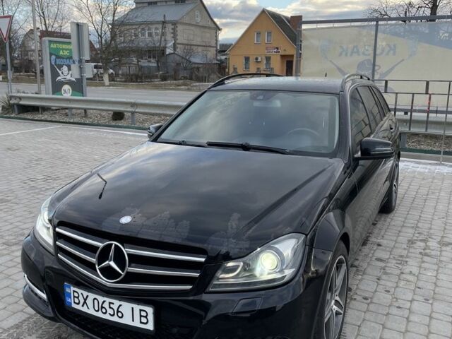 Чорний Мерседес Ц-Клас, об'ємом двигуна 2.1 л та пробігом 320 тис. км за 9500 $, фото 1 на Automoto.ua