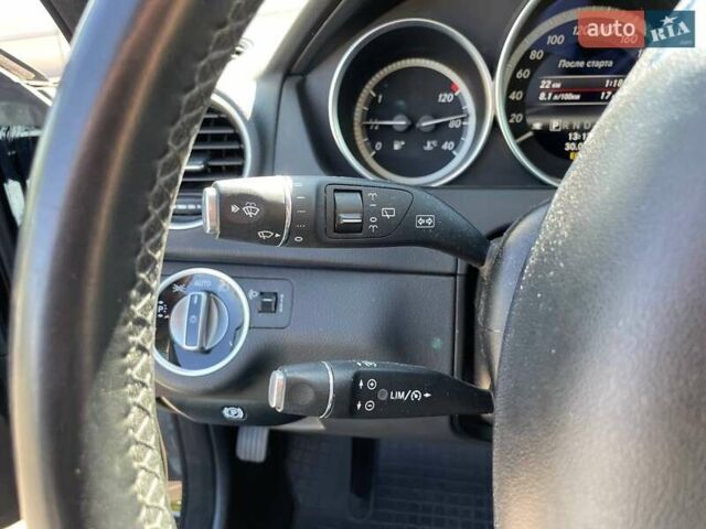 Чорний Мерседес Ц-Клас, об'ємом двигуна 2.14 л та пробігом 284 тис. км за 10990 $, фото 13 на Automoto.ua