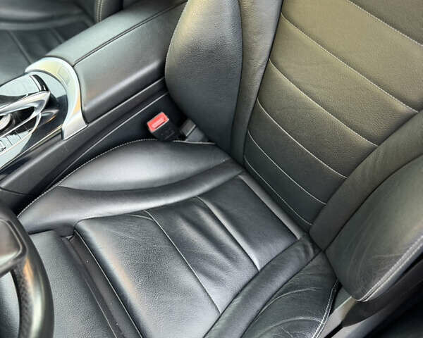 Черный Мерседес Ц-Класс, объемом двигателя 2.14 л и пробегом 148 тыс. км за 17999 $, фото 14 на Automoto.ua