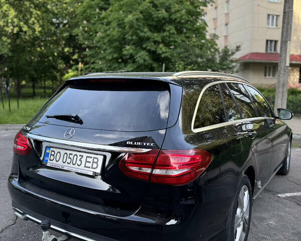 Чорний Мерседес Ц-Клас, об'ємом двигуна 2.14 л та пробігом 148 тис. км за 18499 $, фото 6 на Automoto.ua