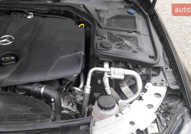 Черный Мерседес Ц-Класс, объемом двигателя 2.2 л и пробегом 149 тыс. км за 18000 $, фото 10 на Automoto.ua