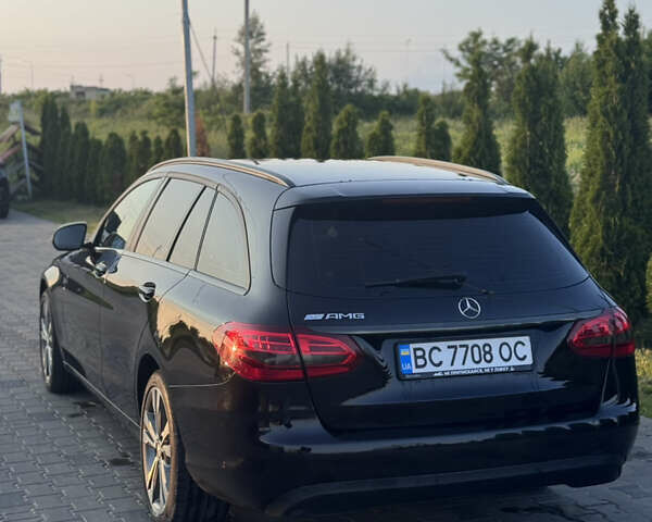 Чорний Мерседес Ц-Клас, об'ємом двигуна 2.2 л та пробігом 261 тис. км за 17000 $, фото 5 на Automoto.ua