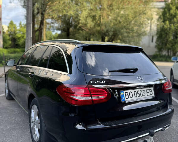 Черный Мерседес Ц-Класс, объемом двигателя 2.14 л и пробегом 148 тыс. км за 17999 $, фото 5 на Automoto.ua